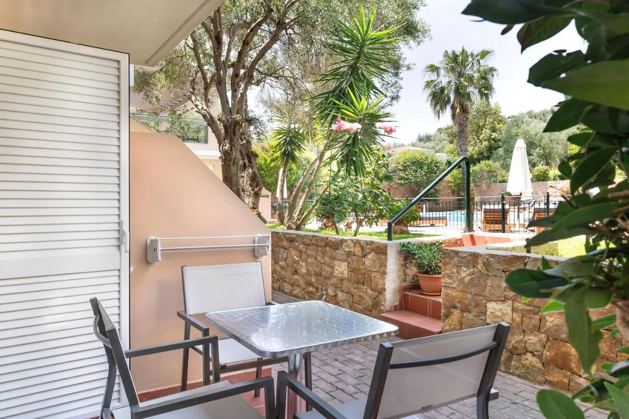 Aloni Hotel Pefkochori 2*,